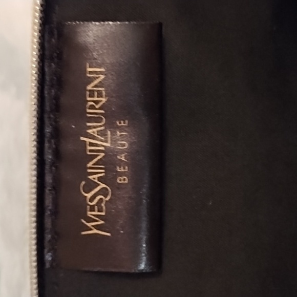 YSL Beaute Pink 🩷 Metallic Cosmetic Bag - Picture 8 of 8